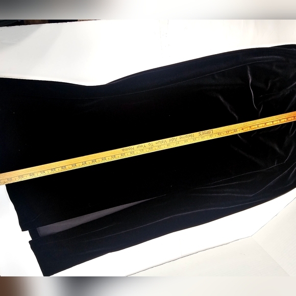 R&K Red and Black Floral Blazer And Skirt Velvet Boho Whinisigoth Vintage - Picture 15 of 15